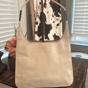 Gucci Off-White Leather Shoulder Bag 0013167001364 COA included